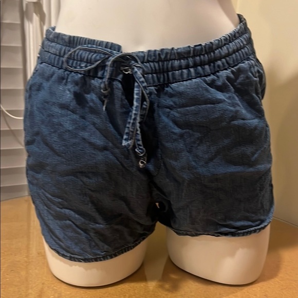 GAP Pants - Gap Women’s Blue Denim Drawstring Shorts Size 8
